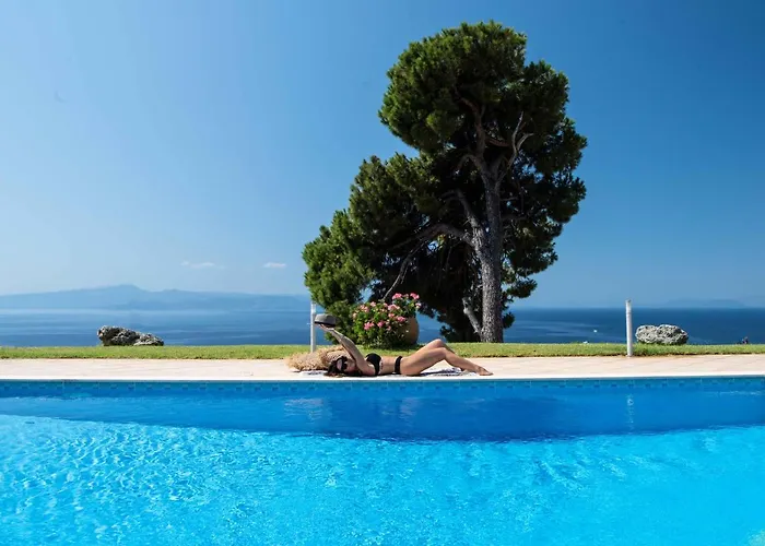 Skiathea * 아기아 파라스케비