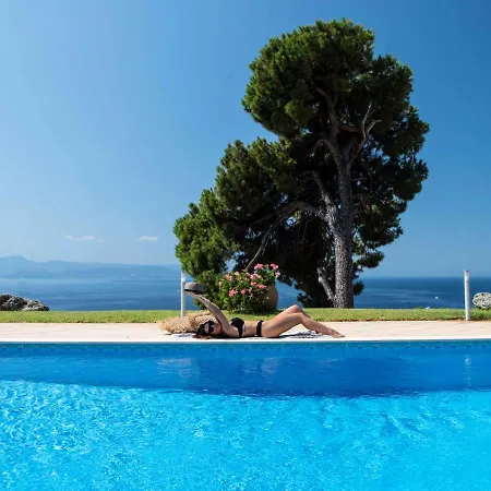 Skiathea * Agia Paraskevi (Skiathos)